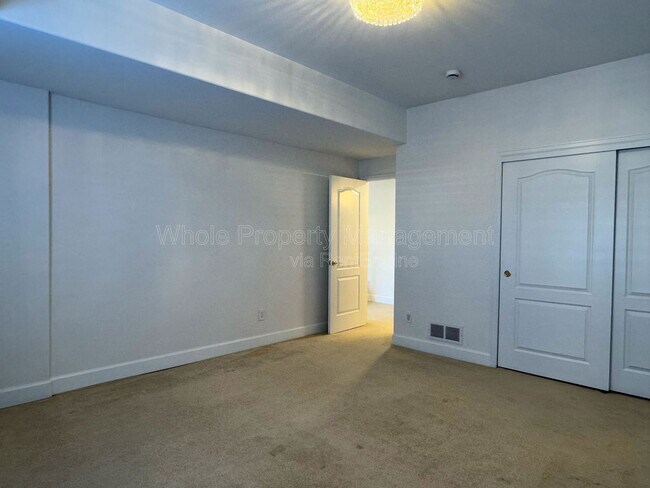 Building Photo - 14973 W 32nd Dr