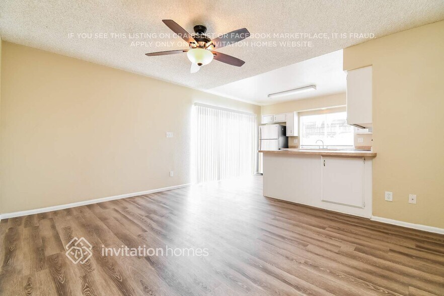 Building Photo - 4228 N 81st Dr