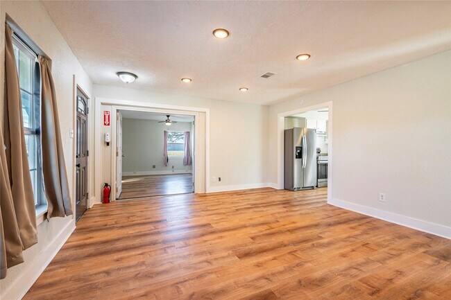 Building Photo - 13109 FM1764