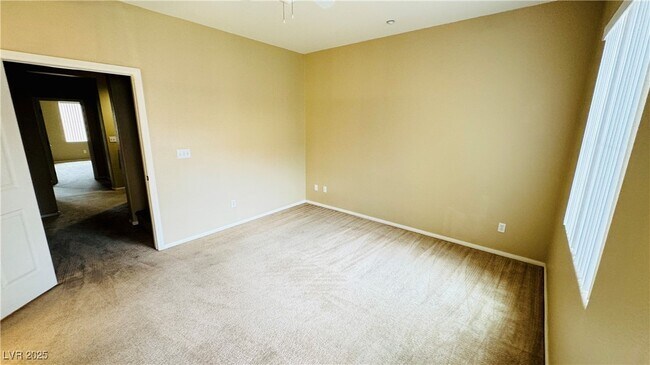 Building Photo - 1525 Spiced Wine Ave