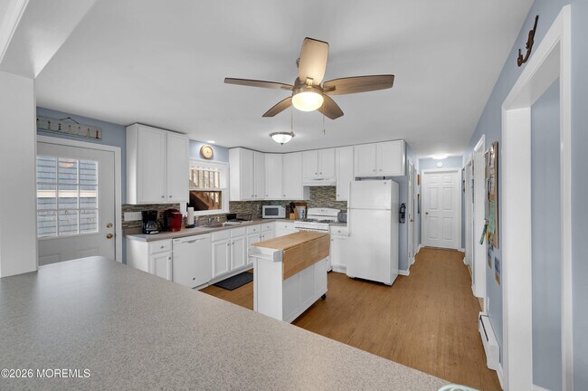 Building Photo - 804 Oceanfront