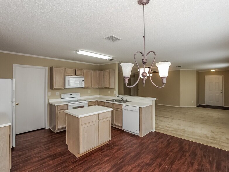 Building Photo - 8608 Serenity Way