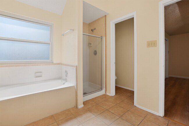 Building Photo - 1211 Berrystone Trail