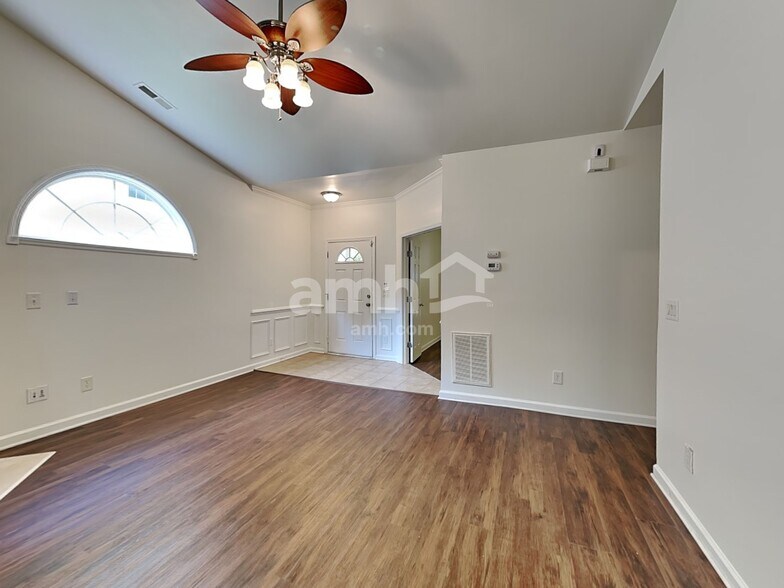 Building Photo - 8428 Whisper Ridge Pl
