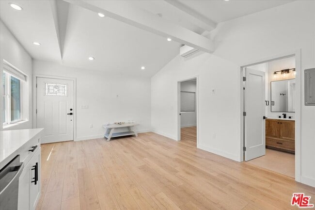 Building Photo - 6038 Maury Ave