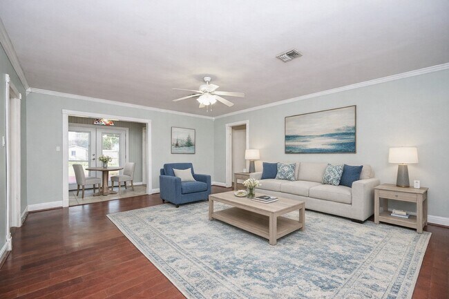 Building Photo - 1707 Key St