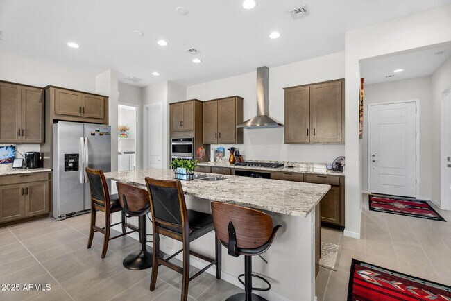 Building Photo - 866 W Flatiron Trl