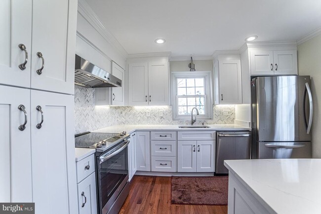 Building Photo - 3337 Contessa Ct