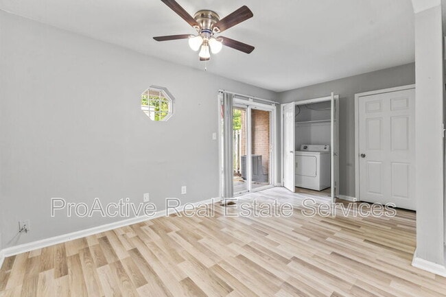 Building Photo - 1216 Bunsen Ct