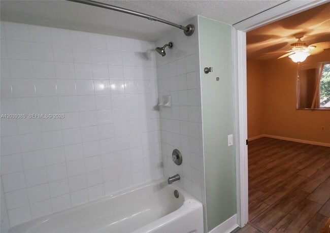 Building Photo - 3486 Briar Bay Blvd