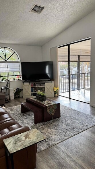 Building Photo - 5267 Europa Dr