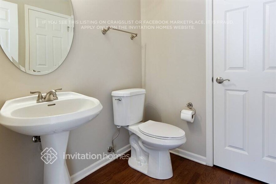 Building Photo - 1415 Baltz Dr