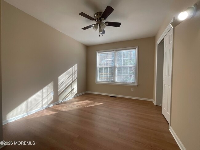 Building Photo - 1121 Roseberry Ct