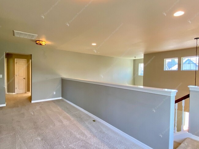 Building Photo - Spacious Corner Home in Prime SW Bend Location – Steps from the Deschutes River Trail