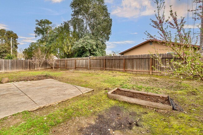 Building Photo - 2590 Cheryl Way