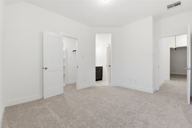 Building Photo - 7734 Clover Gully Ln