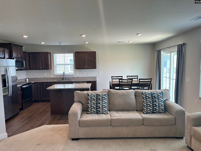 Building Photo - 1037 Cameron Ridge Dr