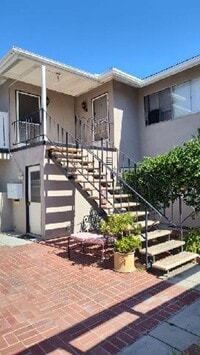 Building Photo - West Stevens-413