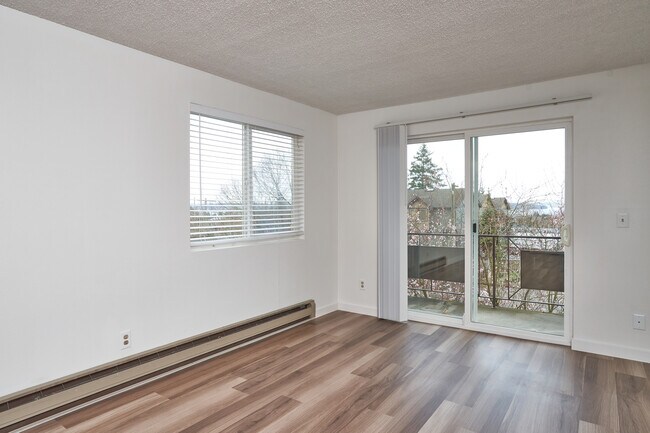 Building Photo - 5630 California Ave SW