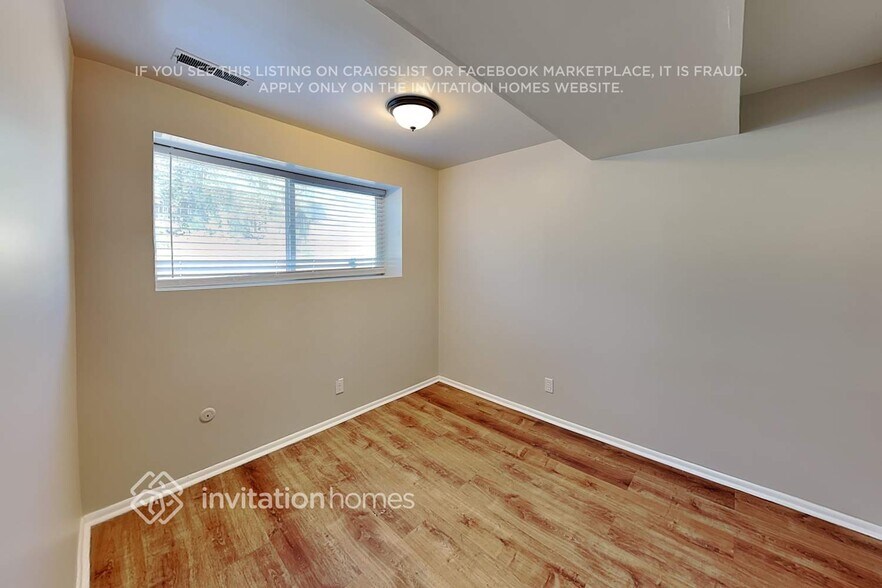 Building Photo - 5262 Skeeswood Dr