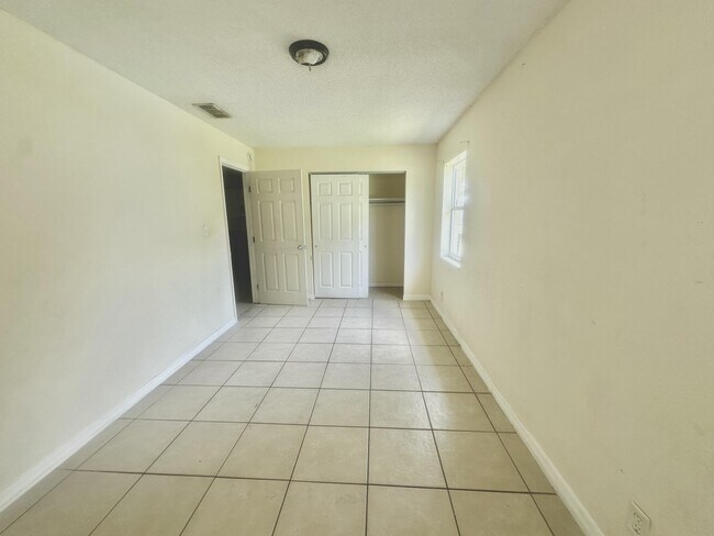 Building Photo - 6602 Palomar Pkwy