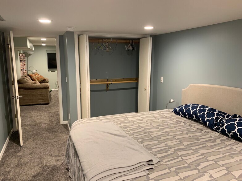 Building Photo - 1921 N 67th St