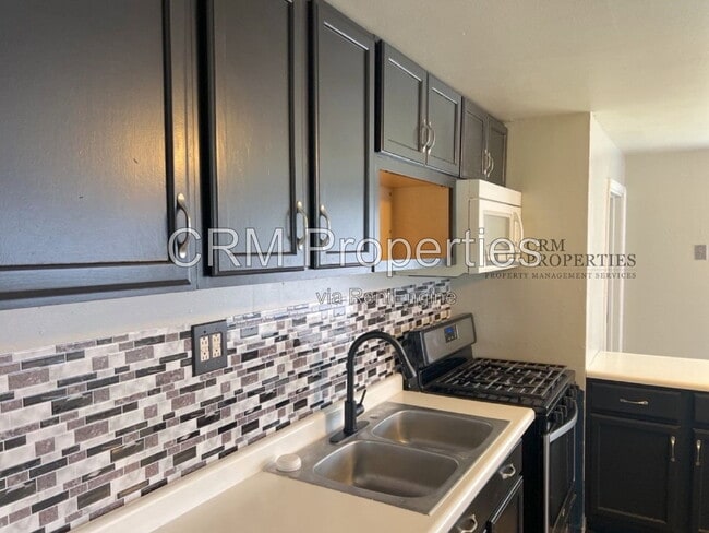 Building Photo - 1105 Wigwam Dr