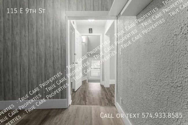 Building Photo - 115 E 9th St