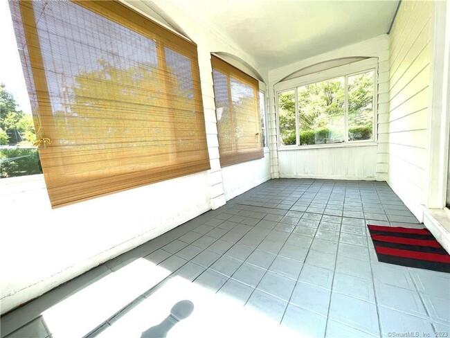 Building Photo - 294 Fountain St