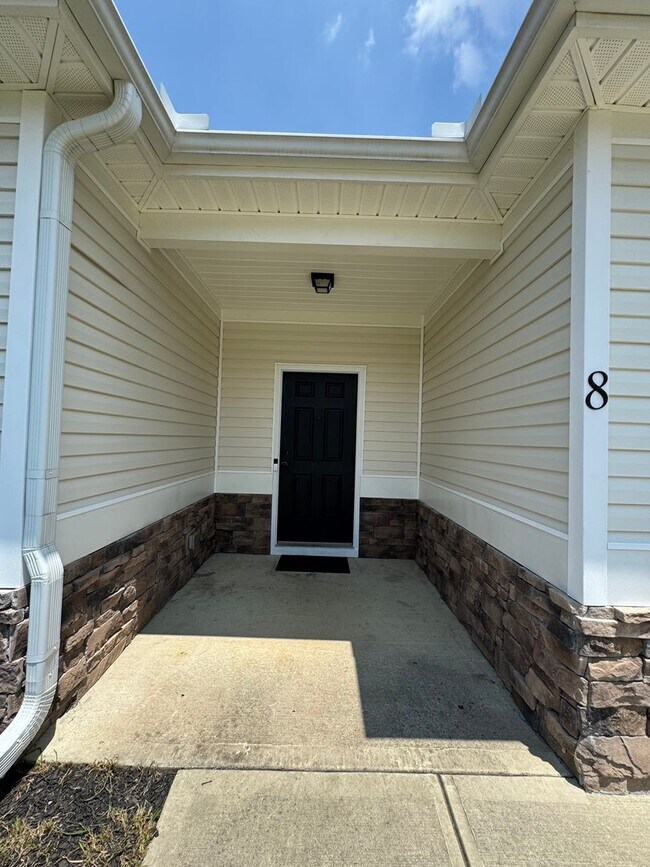 Building Photo - Nice 3/2 house in West Rome- $1,995