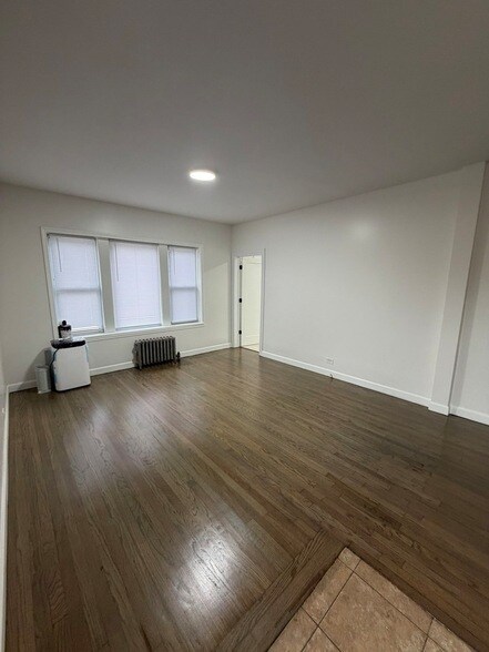 Building Photo - 10600 S Avenue East Unit A