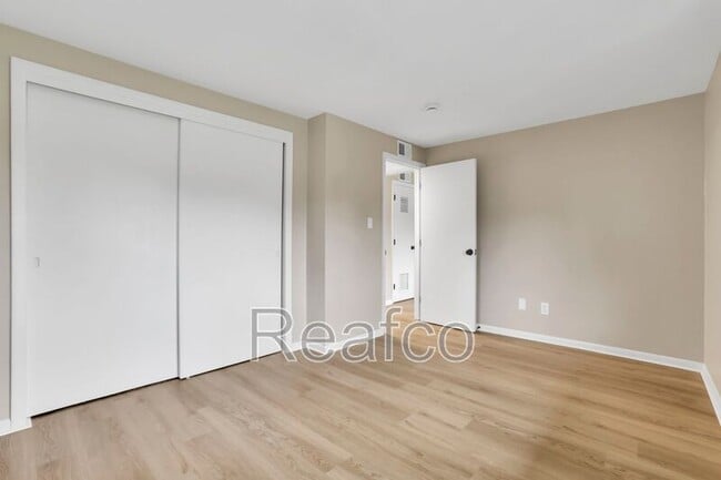 Building Photo - 1021 Binns Blvd