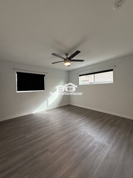 Building Photo - 1930 E Missouri Ave