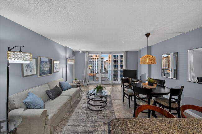 Building Photo - 209 N Fort Lauderdale Beach Blvd