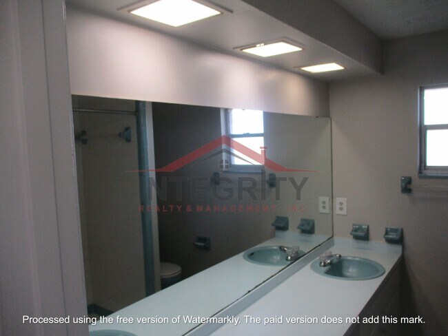 Building Photo - 3 Bed/ 2 Bath in Orange Park, FL