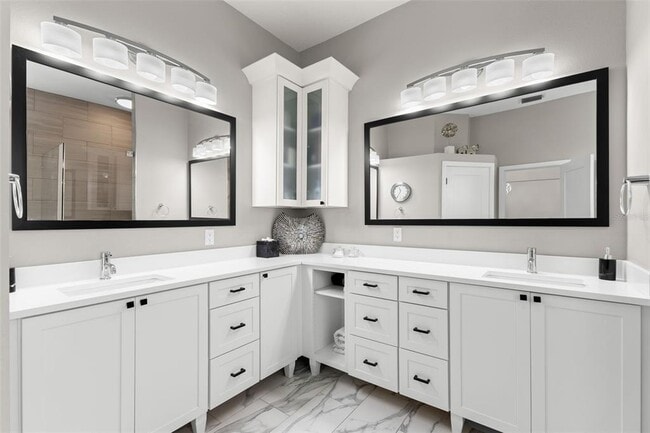 Building Photo - 11913 Keating Dr