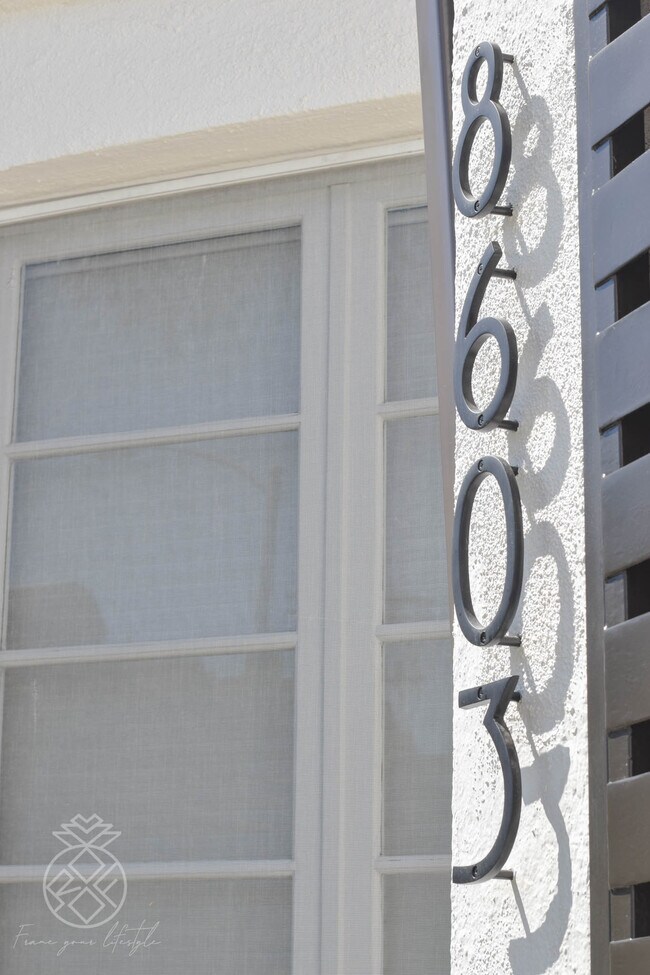 Building Photo - 1069 S Holt Ave