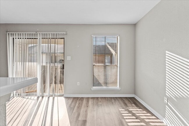 Building Photo - 250 El Dorado Blvd