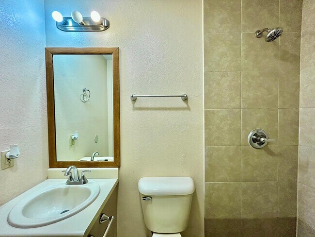 Building Photo - 201 Martingale