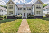 Building Photo - 665 E Pkwy S