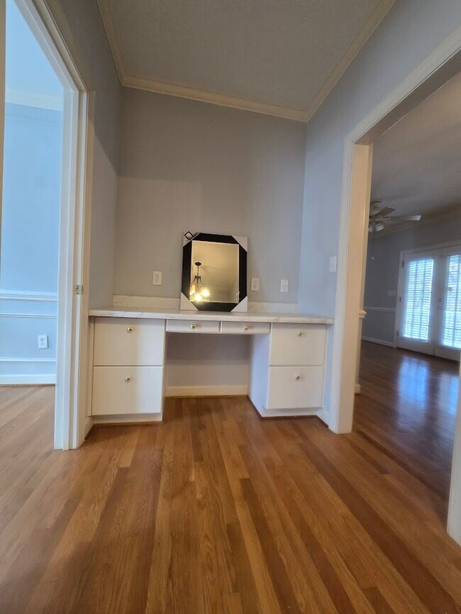 Building Photo - 3004 Honor Ct