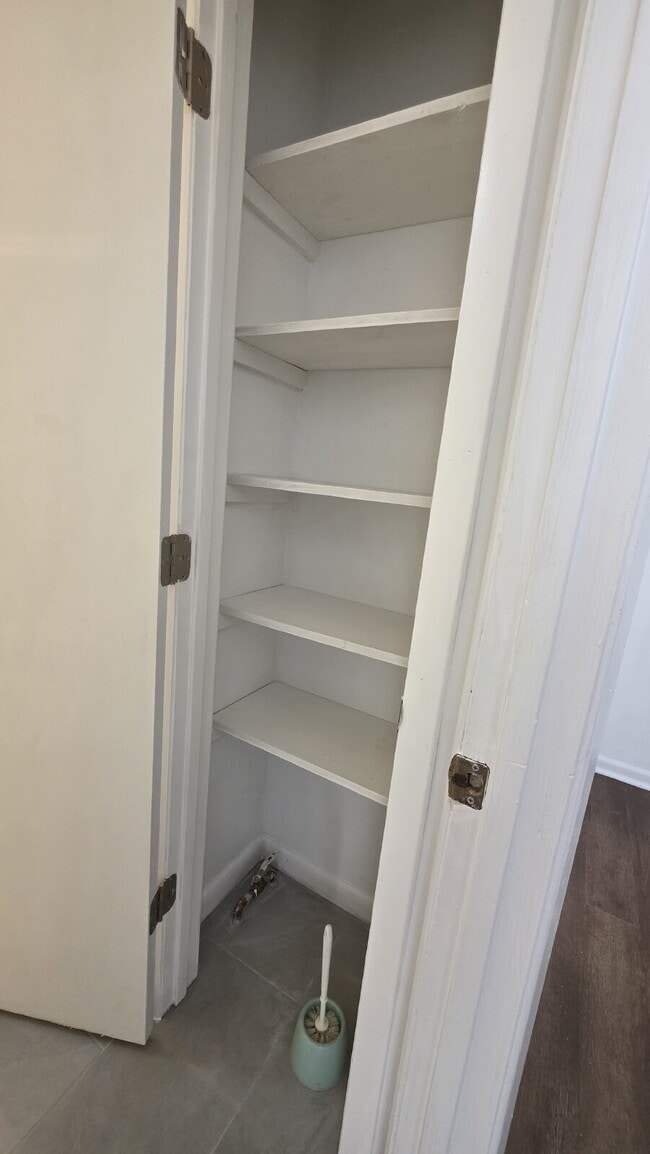 Building Photo - Updated 3-Bedroom Home with Open Layout and Large Backyard