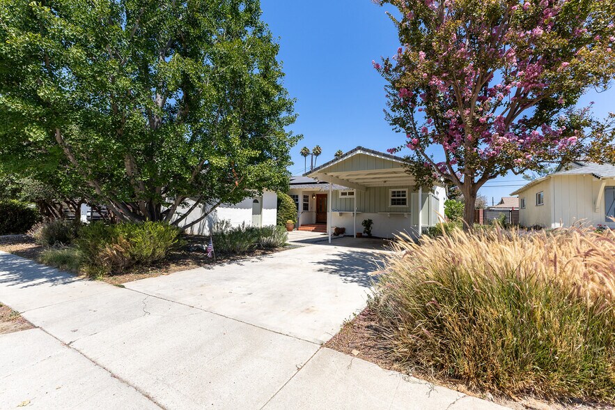 Front of the house - 7246 Hatillo Ave
