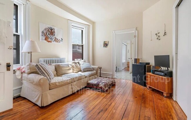 Primary Photo - 435 S 51st St