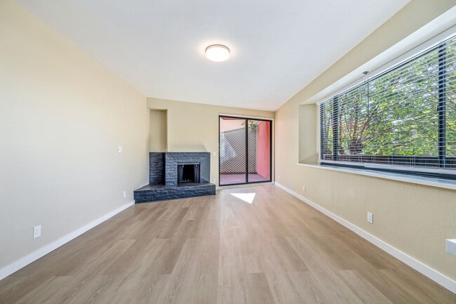 Building Photo - 22 Vandewater