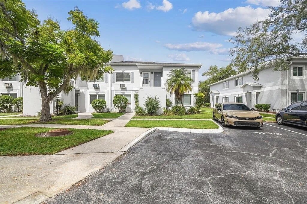 Building Photo - 4134 Dolphin Dr