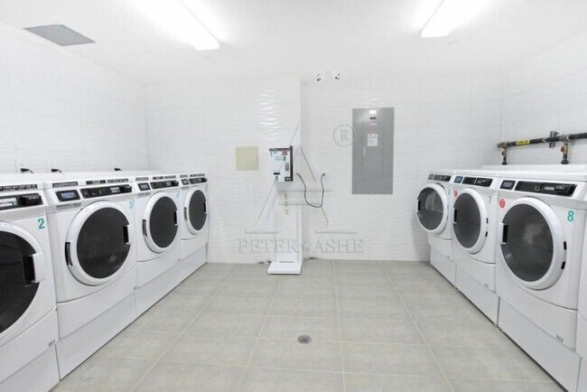 Building Photo - 2 bedroom in NEW YORK NY 10035