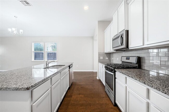 Building Photo - 1312 Jenkins Bnd