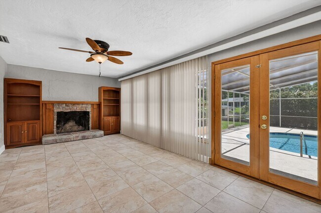 Building Photo - 1627 Canal Ct