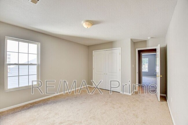 Building Photo - 2513 Masi St